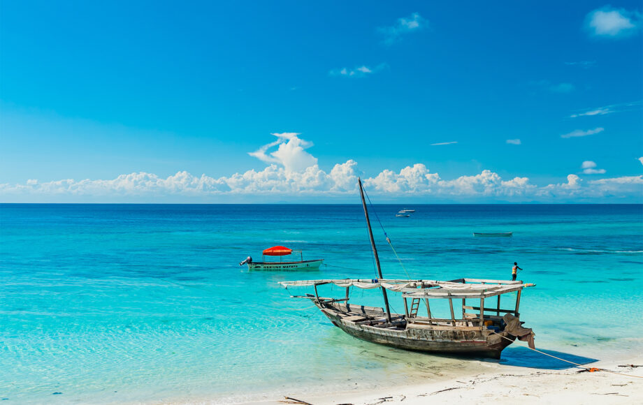 zanzibar island boat